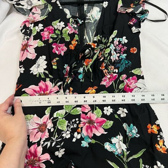 Love, Fire Black Floral Flutter Sleeve Jumpsuit - Picture 10 of 12